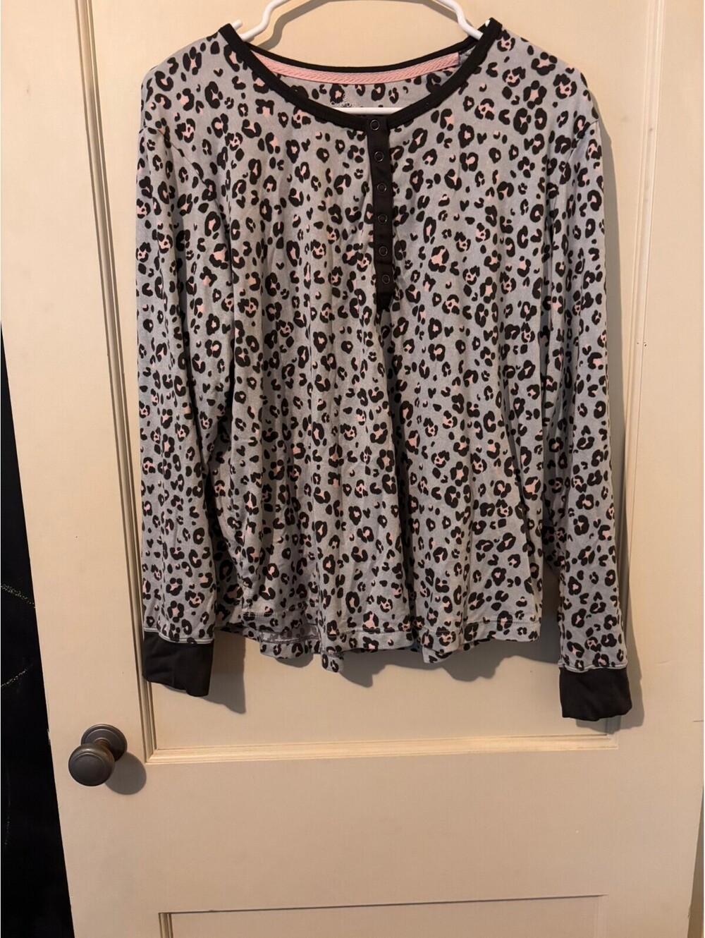 Leopard print long sleeve henley top Large